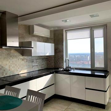 Володимира Івасюка просп. (Героїв Сталінграду), 55