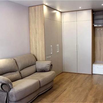 Драгоманова вул., 10