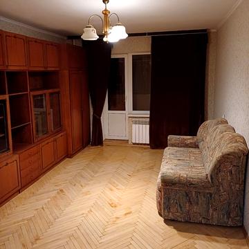 Леоніда Бикова бульв., 5