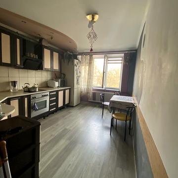 Узбецька вул., 3