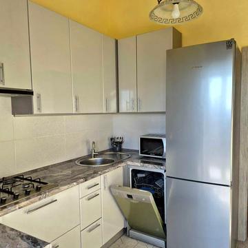 Інститутська вул., 27/6