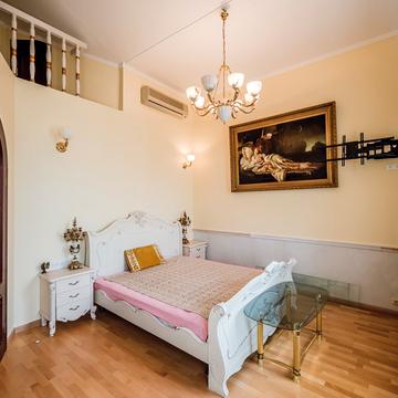 Лютеранська вул., 21/12