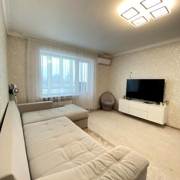 Проскурівська вул., 11