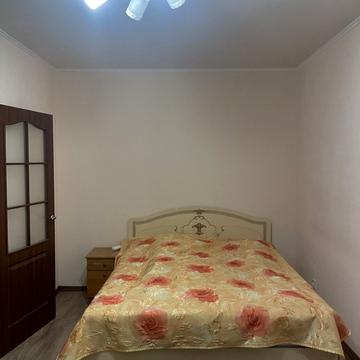 Бориса Гмирі вул., 18