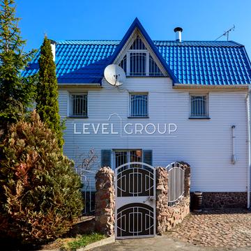 Київська вул., 31