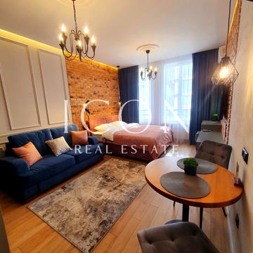 Бульварно-Кудрявська вул. (Воровського), 17