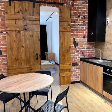 Володимира Антоновича вул. (), 10