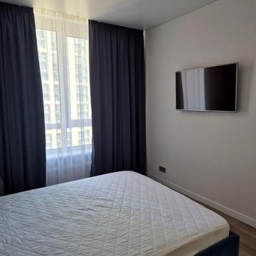 Європейського Союзу просп. (Правди), 53/46