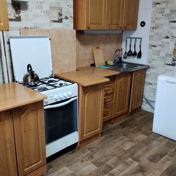 Набережна Перемоги вул., 1-Т