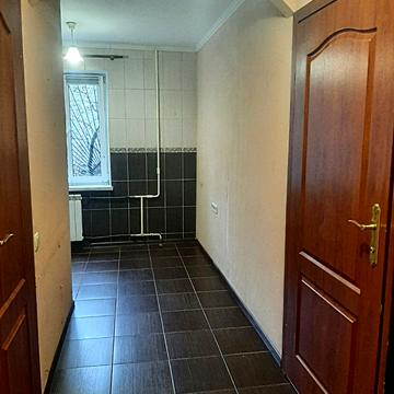 Європейського Союзу просп. (Правди), 3