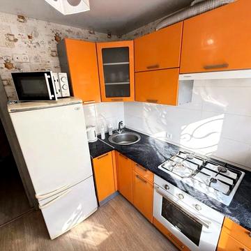 Надії Алексєєнко вул. (Чичеріна), 40-Б