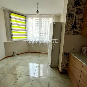 Єлизавети Чавдар вул., 11