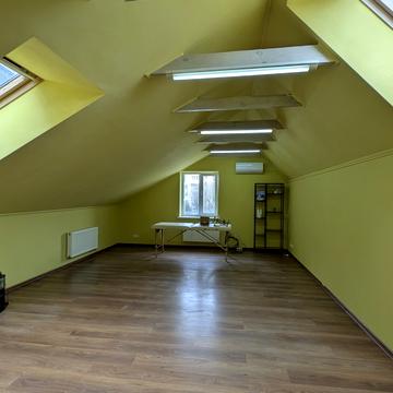 Володимирська вул., 50