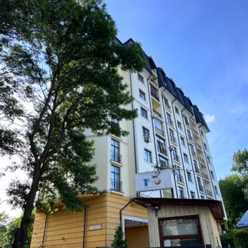 Личаківська вул. (), 33а