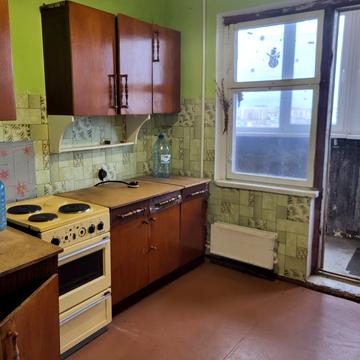 Академіка Корольова вул., 85