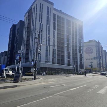 Яблунева вул., (Будинок)