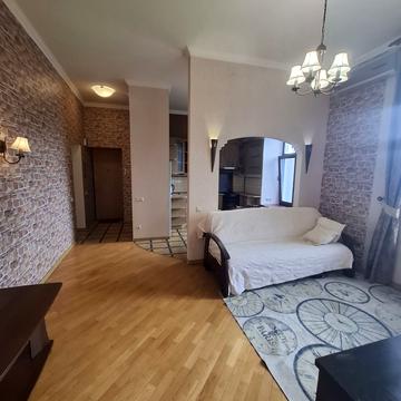 Панаса Мирного вул., 9