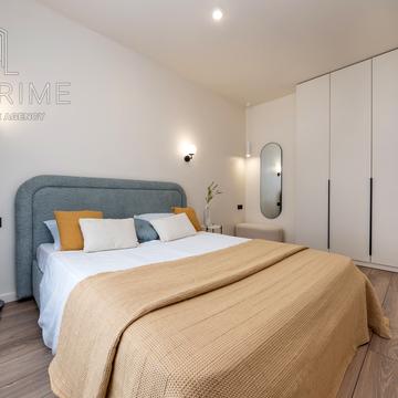 Набережно-Рибальська вул., 27