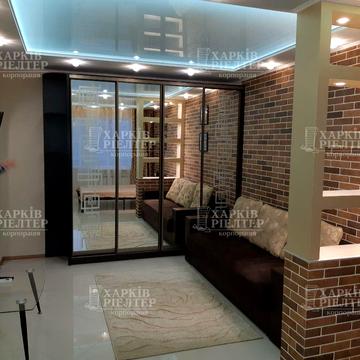 Академіка Павлова вул., 134б