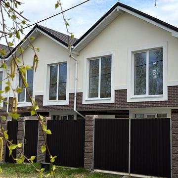 Новаторів вул., 2