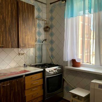 Жовтнева вул., 3