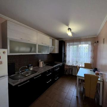 Пілотська вул., 117