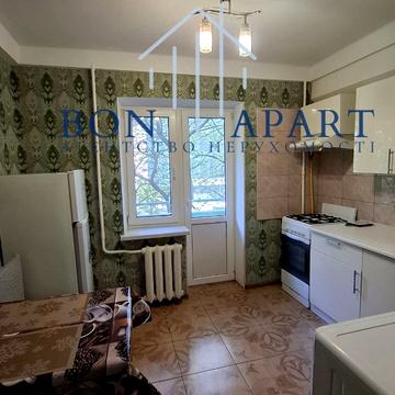 Предславинська вул., 21/23