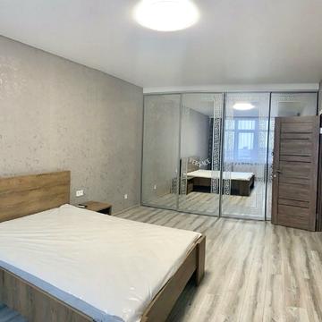 Академіка Сахарова вул., (30 перлина)