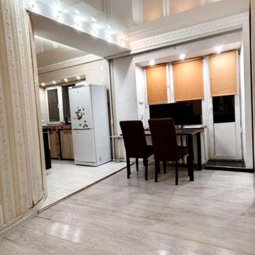 Голосіївський просп. (40-річчя Жовтня), 82