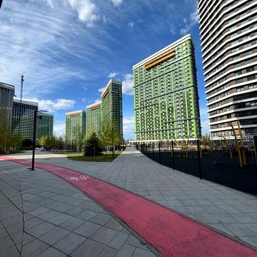 Причальна вул., 10