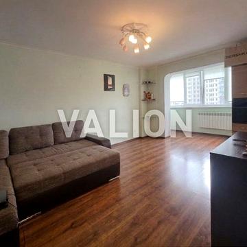 Академіка Єфремова вул. (Командарма Уборевича), 25