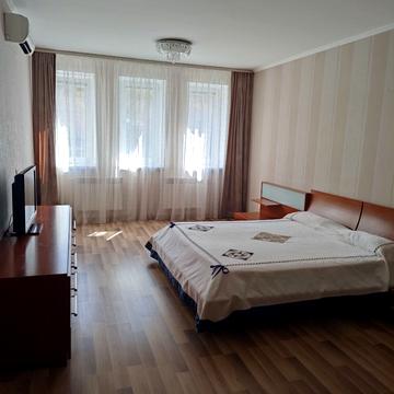 Голосіївська вул., 13-Б