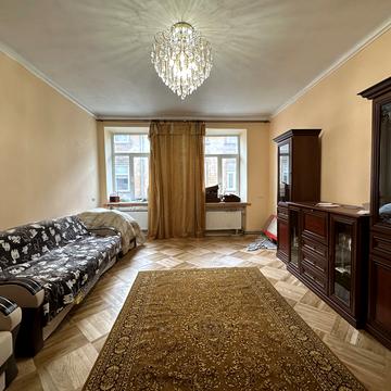 Івана Франка вул., 11