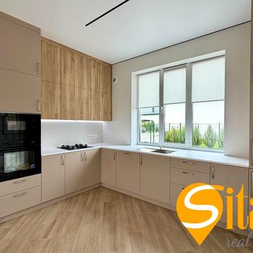 Центральна вул.