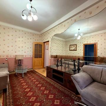 Тараса Шевченка бульв., 2