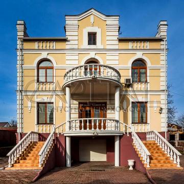 Зоряна вул., 9