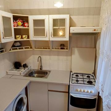 Йорданська вул. (Лайоша Гавро), 22