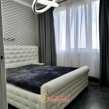 Середньофонтанська вул., 35