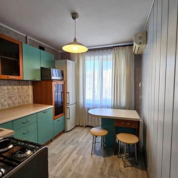 Рубіновий бульв., 6