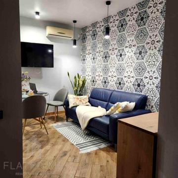 Пріорська вул. (Полупанова), 16