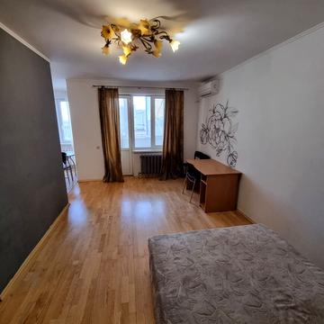 Академіка Палладіна просп., 25