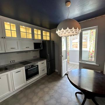 Михайла Максимовича вул. (Онуфрія Трутенка), 7-Б