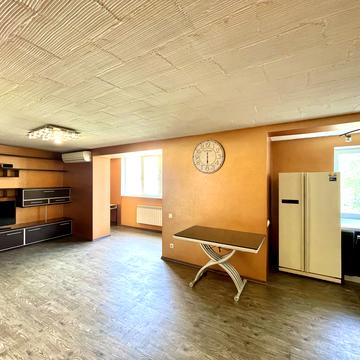 Валерія Лобановського просп. (Червонозоряний), 39-А