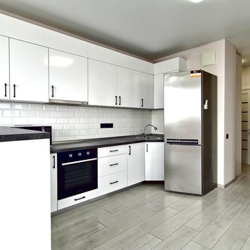 Дніпровська набережна вул., 16-Д