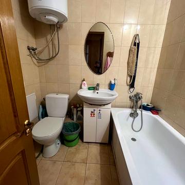 Тополина вул., 26