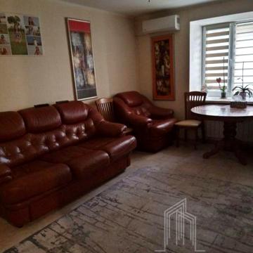 Почайнинська вул., 57/59