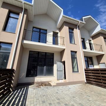 Центральна, 72