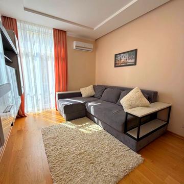 Регенераторна вул., 4