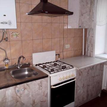 Космонавтів просп., 23