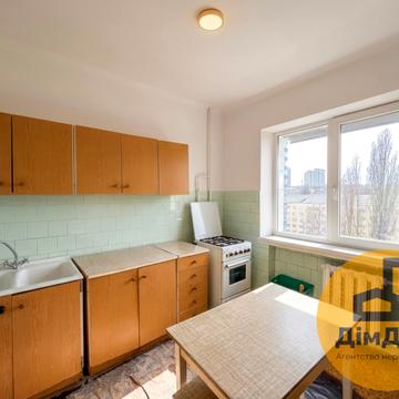 Словянська вул., 28